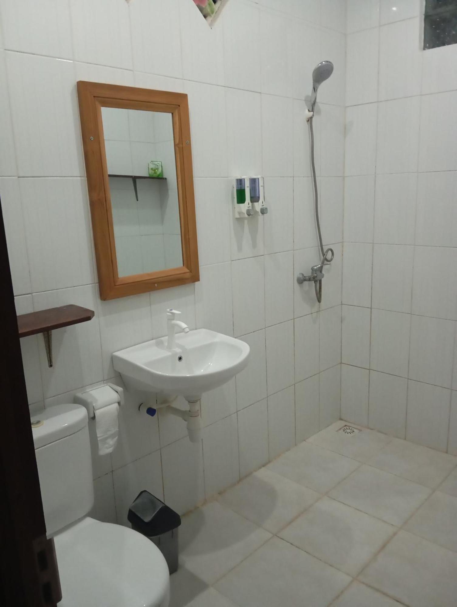 Belong Home Stay Lembongan Ngoại thất bức ảnh